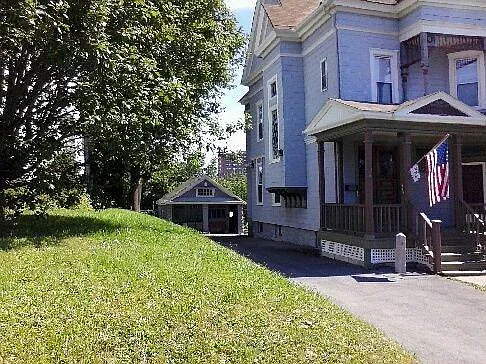 502 N Mcbride Street — Photo 4