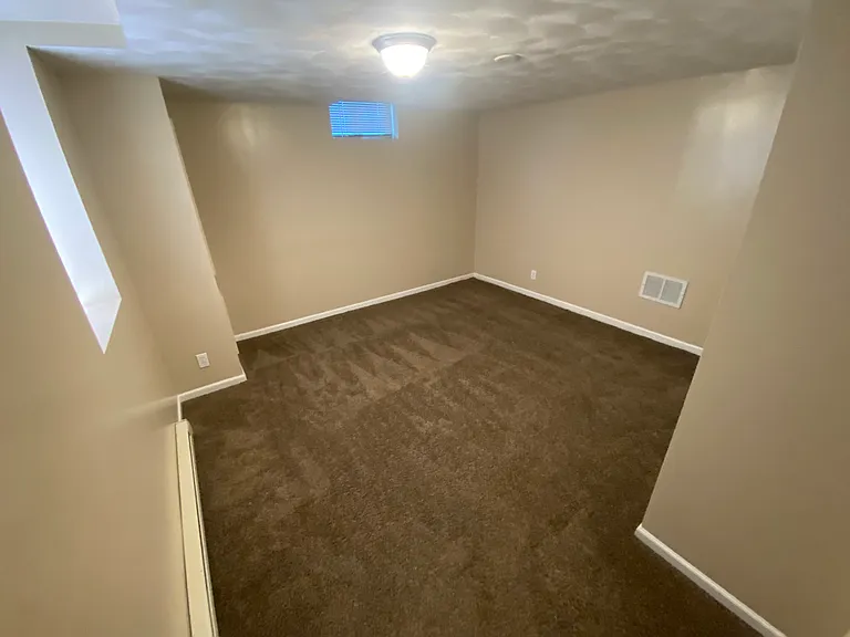 2534 J St #5 — Photo 15