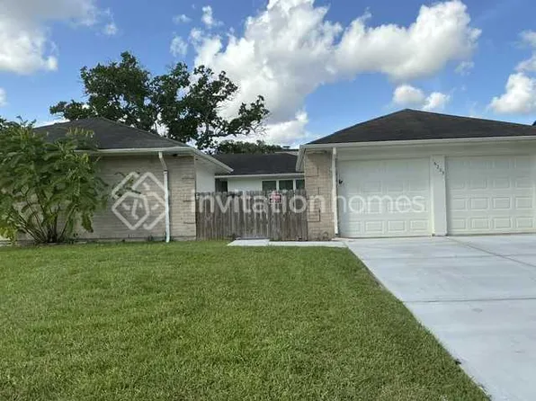 16223 Barcelona Dr, Friendswood, TX 77546