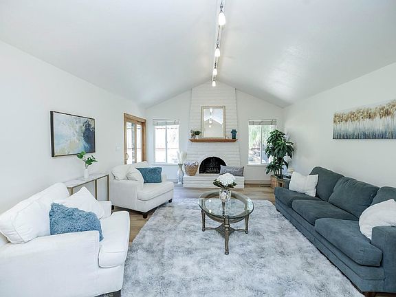 2nd image of 5261 Jomar Dr
