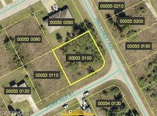 193/195 Pennfield St, Lehigh Acres, FL 33974