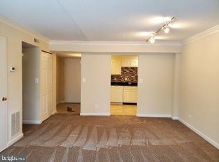 7630 Provincial Dr APT 107, Mclean, VA 22102