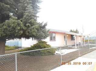 410 SW 2nd St, Madras, OR 97741
