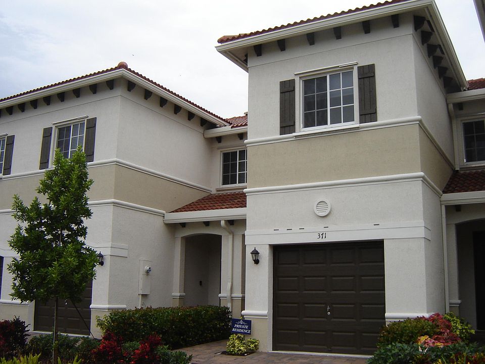 1st image of 371 SE 1st Way