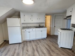 249 Washington St APT 6, Haverhill, MA 01832
