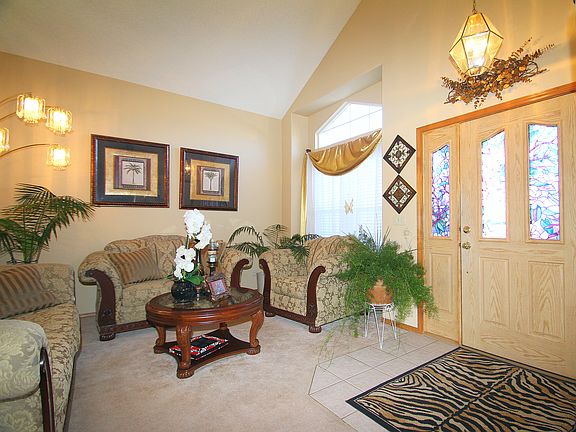 Entry & Formal Living Area