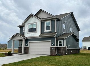 899 Norfolk Ln, Greenwood, IN 46143