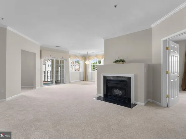 2605 Chapel Lake Dr APT 312, Gambrills, MD 21054