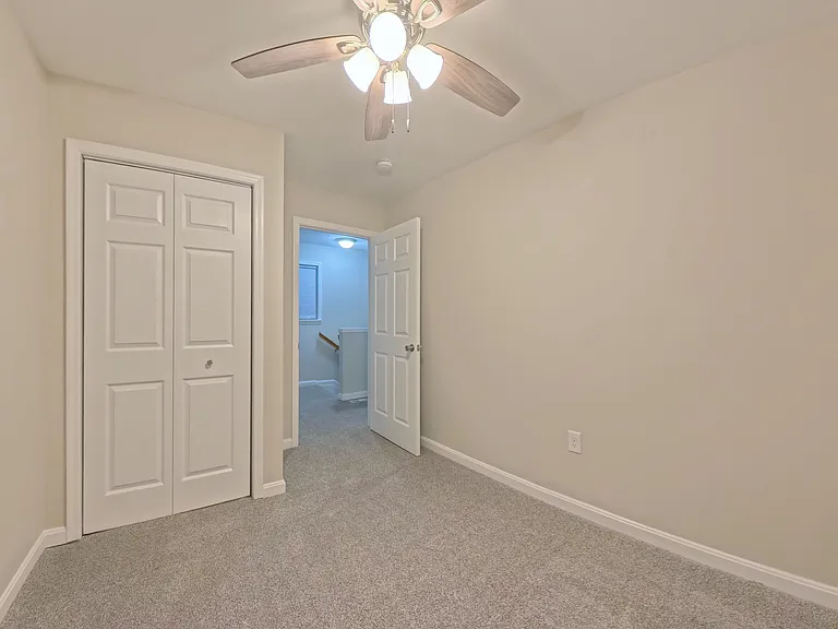 10651 Water Hickory Ct — Photo 11