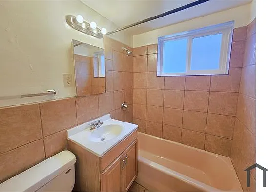 801 Dahlia St #10 — Photo 9