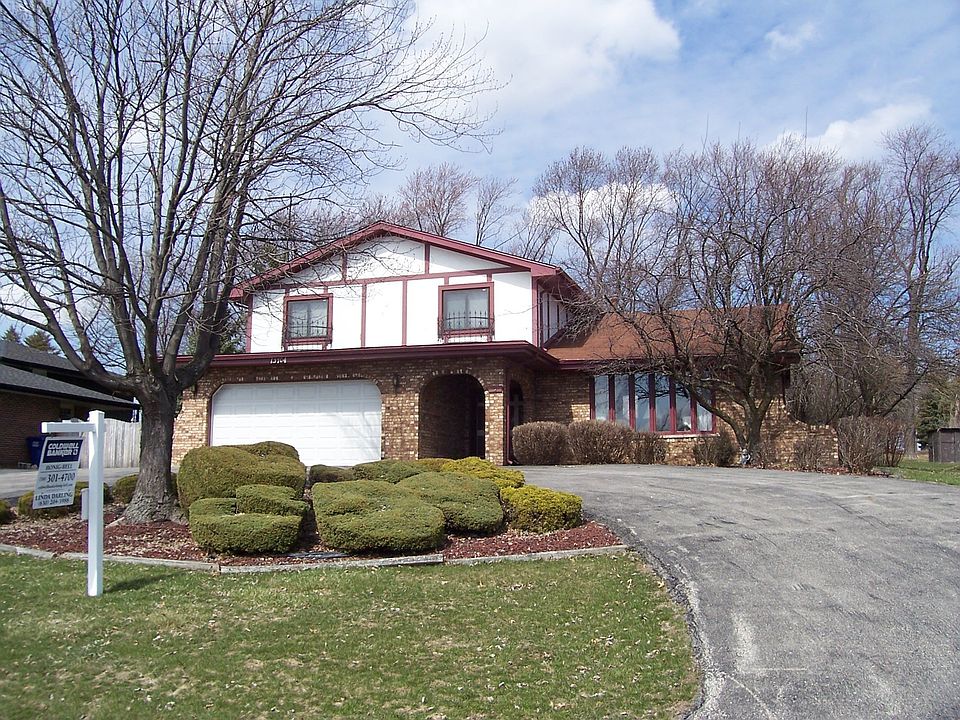 2nd image of 13704 W Dublin Dr