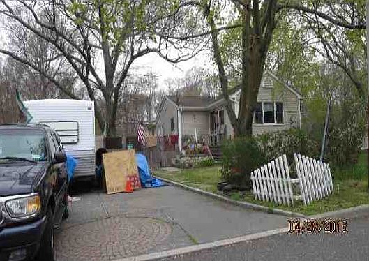 4th image of 16 Juniper Ave