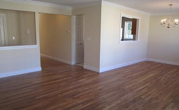 5th image of 410 Tondo Cir