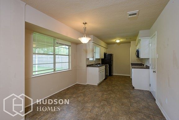 5th image of 705 Regency Dr