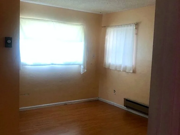 1333 Zeno St — Photo 7