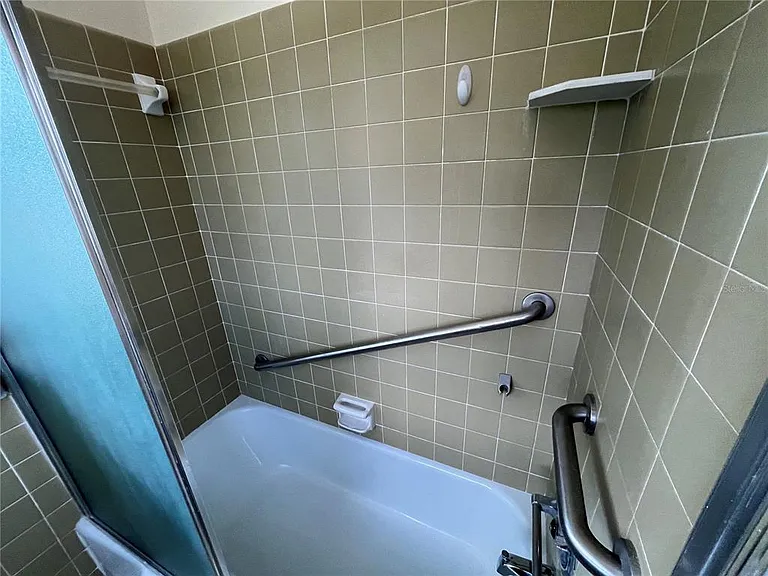 1145 S Lake Reedy Blvd — Photo 38