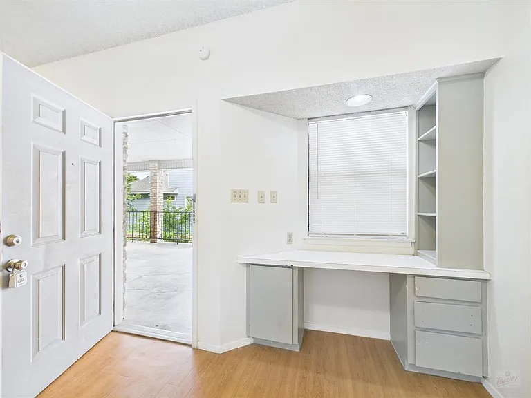 2604 Salado St #304 — Photo 6