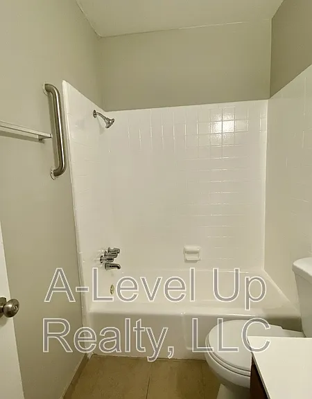 1838 S Rosemont Ave — Photo 14