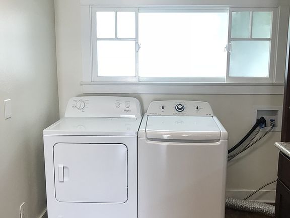 5th image of 642-654 1/2 S Marengo Ave #654