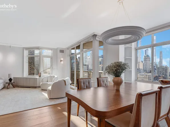 188 E 64th St APT 2501, New York, NY 10065