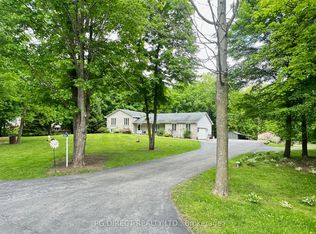 5501 Dejong Rd, Augusta, ON K6V 5T2