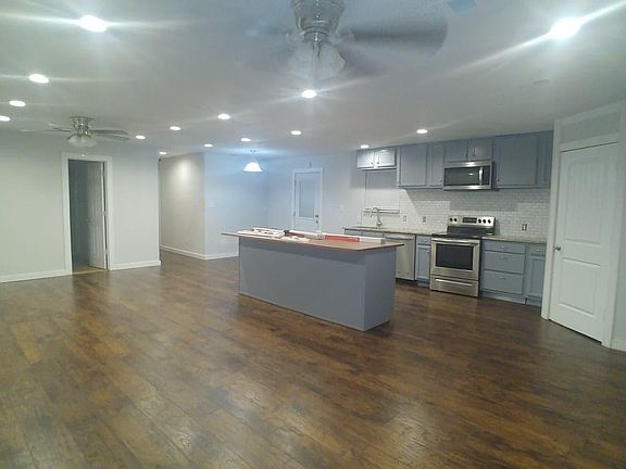 3rd image of 500 Pine St