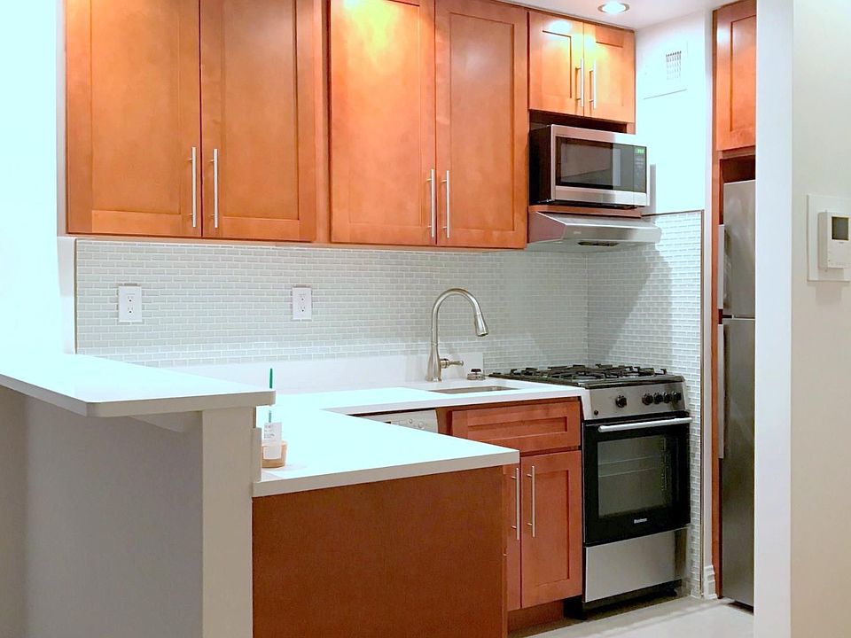1st image of 151 W 16th St APT La