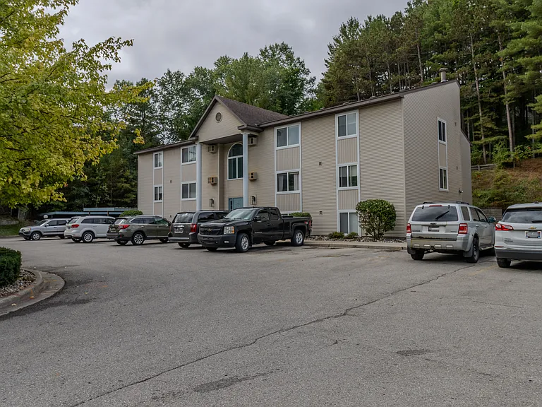 The Tides 1510 Veterans Dr — Photo 39