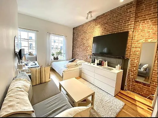 Rented by Corcoran | media 2