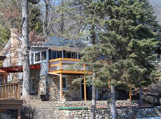 W5525 Oak Park Rd, Elkhorn, WI 53121