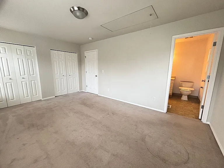 6931 N Borthwick Ave — Photo 17