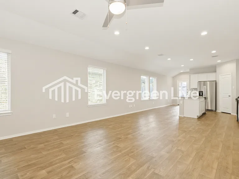 9922 Glen Brook Ln — Photo 6