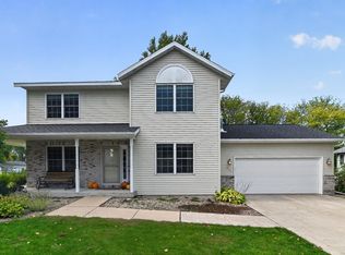 311 Springview Dr, Marshall, WI 53559