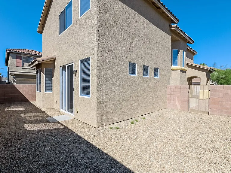 697 Fragrant Sage Ct — Photo 15