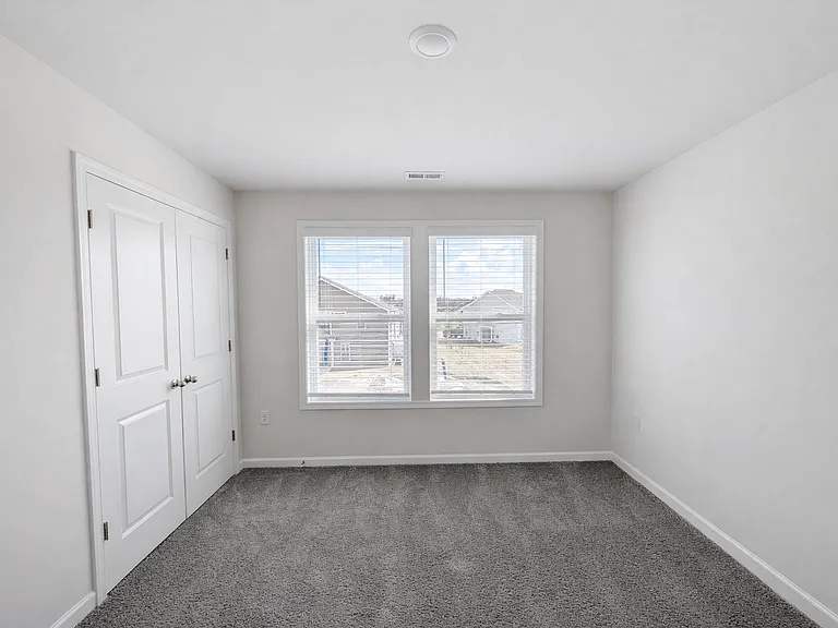 377 Creekview Rd — Photo 18
