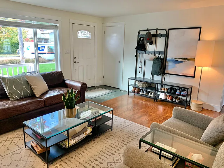 2101 N Lexington St — Photo 12