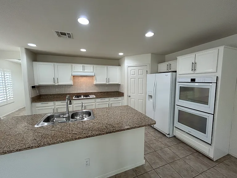 260 N Norman Way — Photo 6