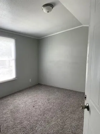 1800 N Live Oak St #51 — Photo 5