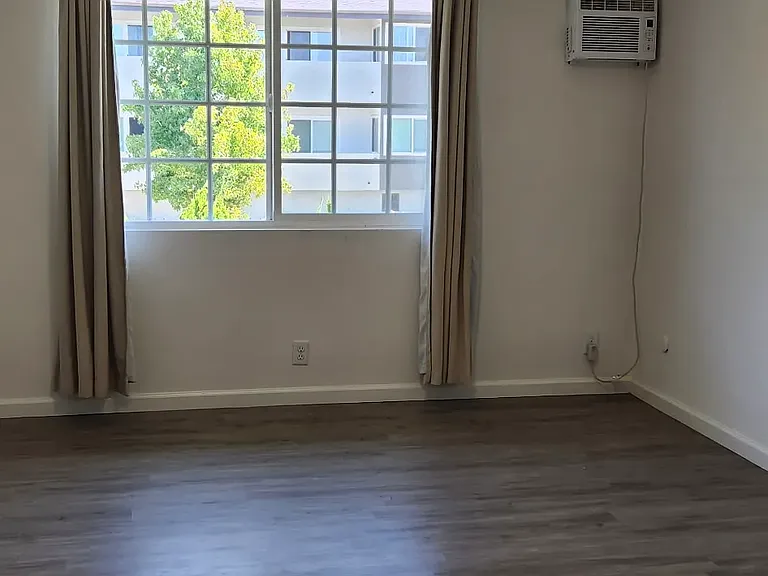 545 N Taylor Ave #16 — Photo 18