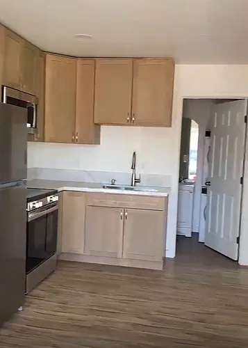 1441 Gowin St Photo 1