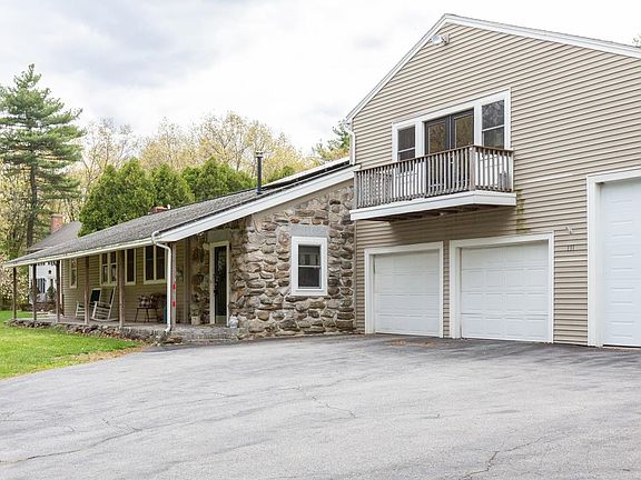3rd image of 131 Bush Hill Road