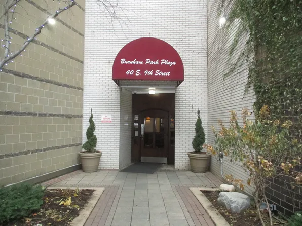 40 E 9th St APT 1310C, Chicago, IL 60605