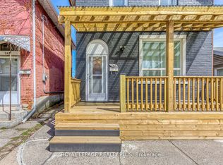 247 Robert St, Hamilton, ON L8L 2R2
