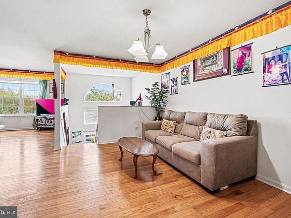 5th image of 2020 Daybreak Cir