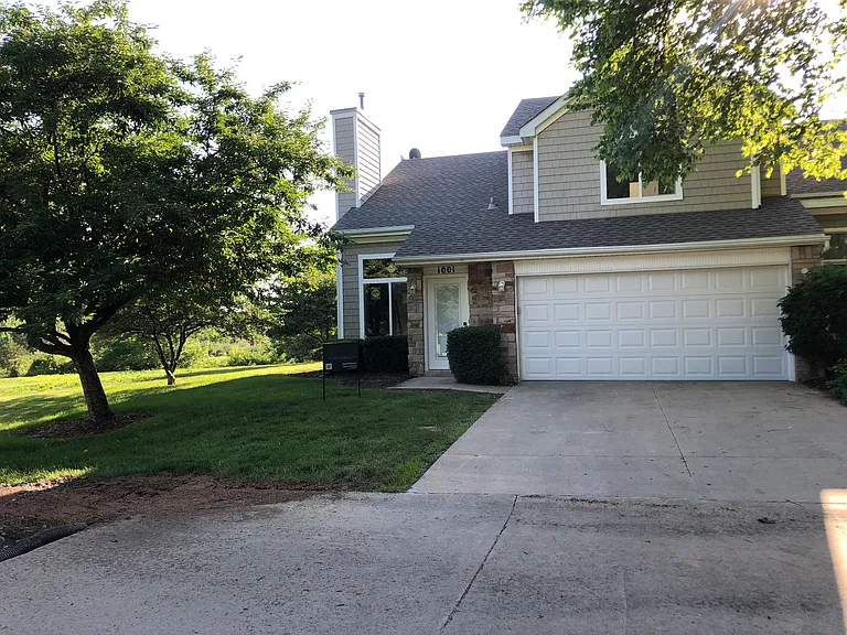 811 Burr Oaks Dr #1001 — Photo 22