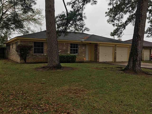 1st image of 825 Eveningview Ln