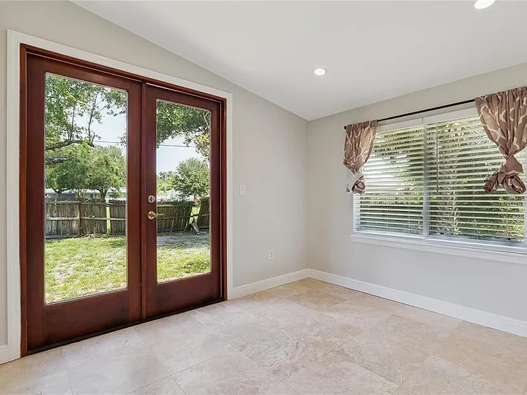 508 Dunblane Dr — Photo 13