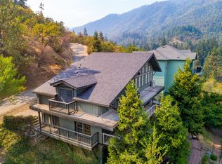 153 W Fork St, Ashland, OR 97520