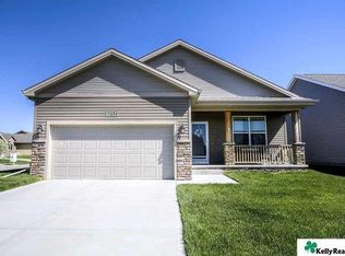 17624 George Miller Pkwy, Omaha, NE 68116