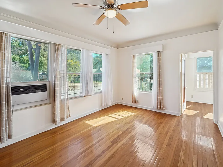 326 E Mistletoe Ave #2 — Photo 31